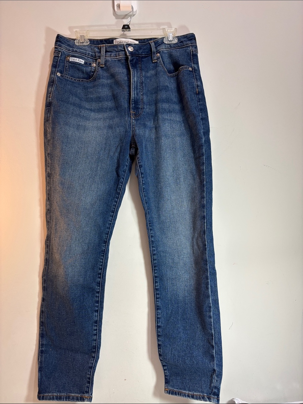 Calvin Klein Men's Indigo Slim Straight Jeans. 0192-A
